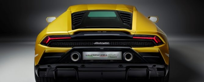 Lamborghini Huracan Evo RWD rear studio