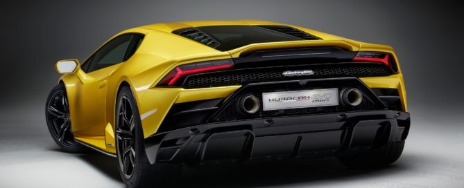 Lamborghini Huracan Evo RWD rear studio1