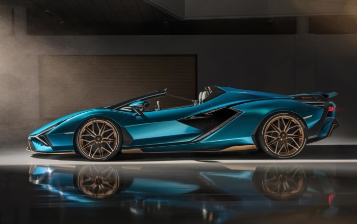 Lamborghini Sian Roadster profile