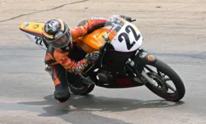 Double Apex Motorcycles: Back to School