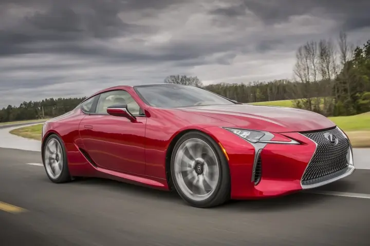 Lexus LC 500 (2017)