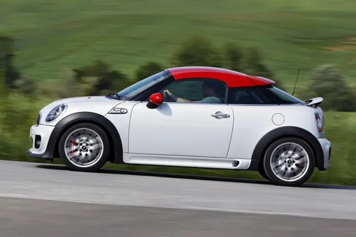 MINI Cooper S Coupe Steptronic (2012)