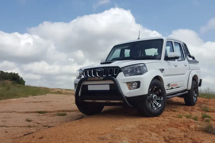 Mahindra Pik Up Auto Launched