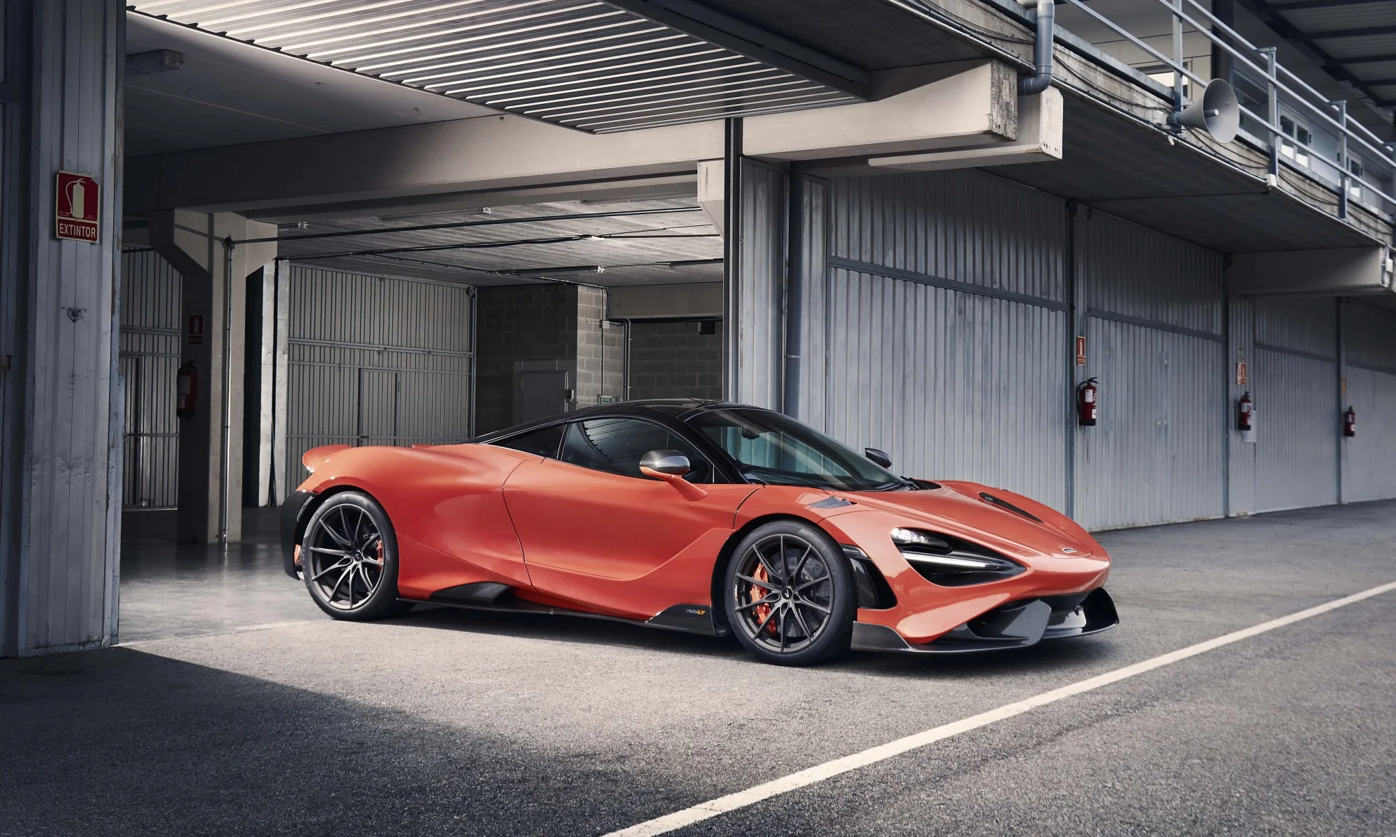 McLaren 765LT Is A 563 KW Supercar That Is The Latest To Wear LT Badging