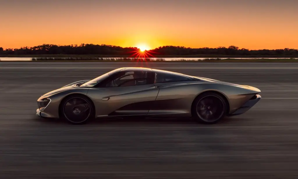 McLaren Speedtail High-speed Testing