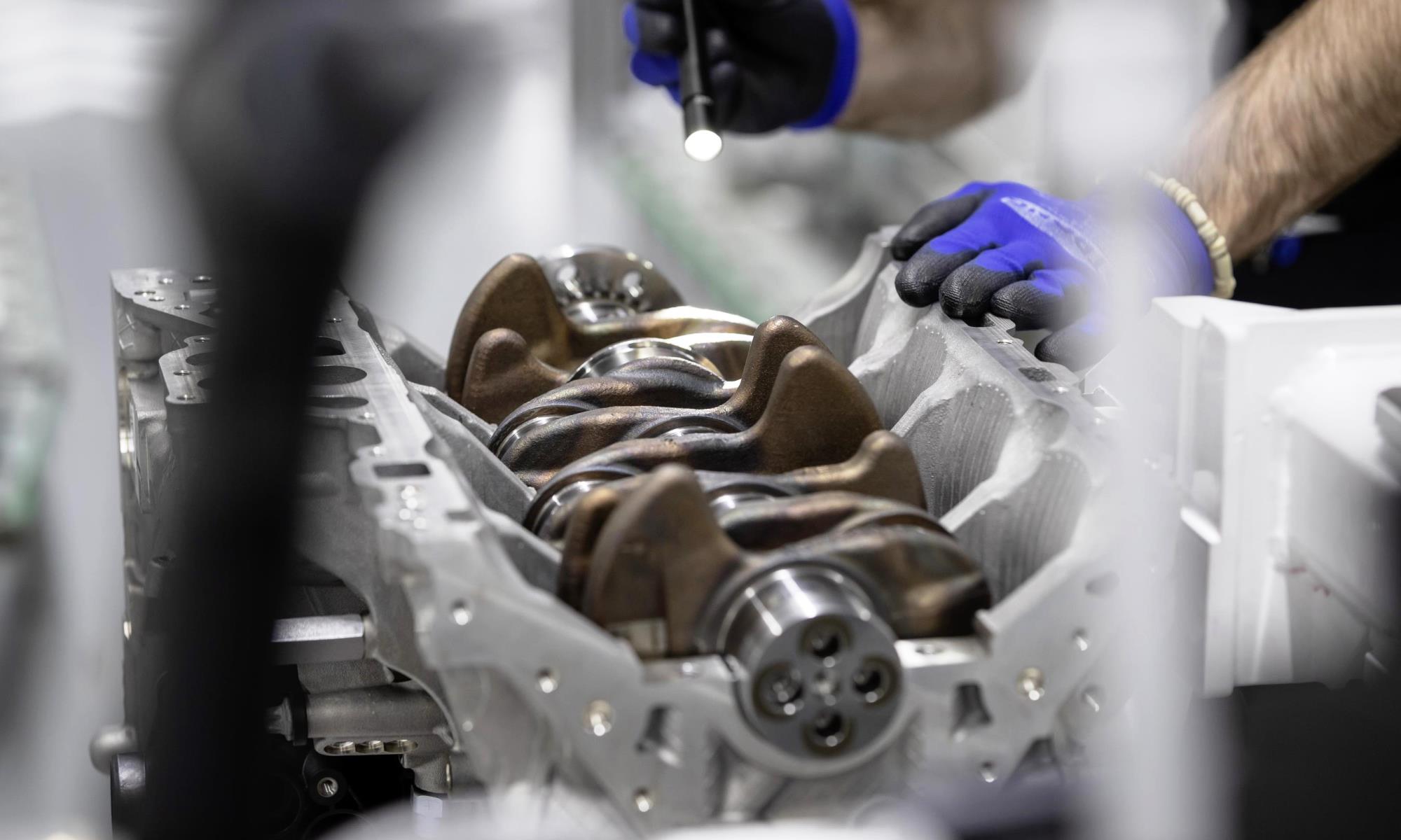 Mercedes-AMG A45 engine crankshaft
