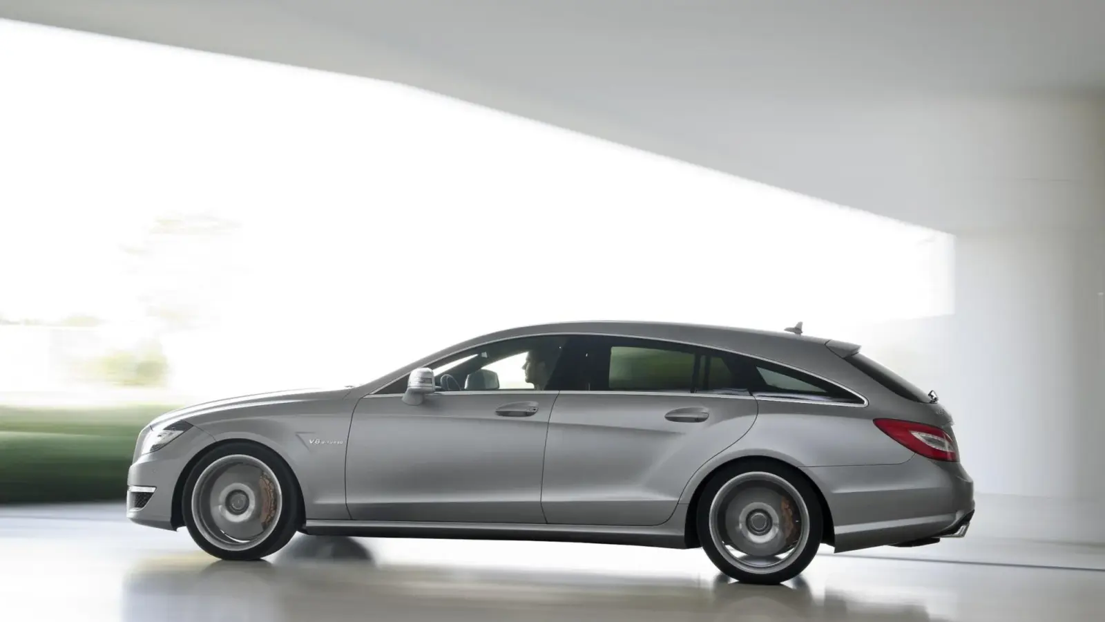 Mercedes-AMG CLS63 Shooting Brake (2013)