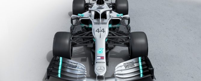 Mercedes-AMG F1 W10 front