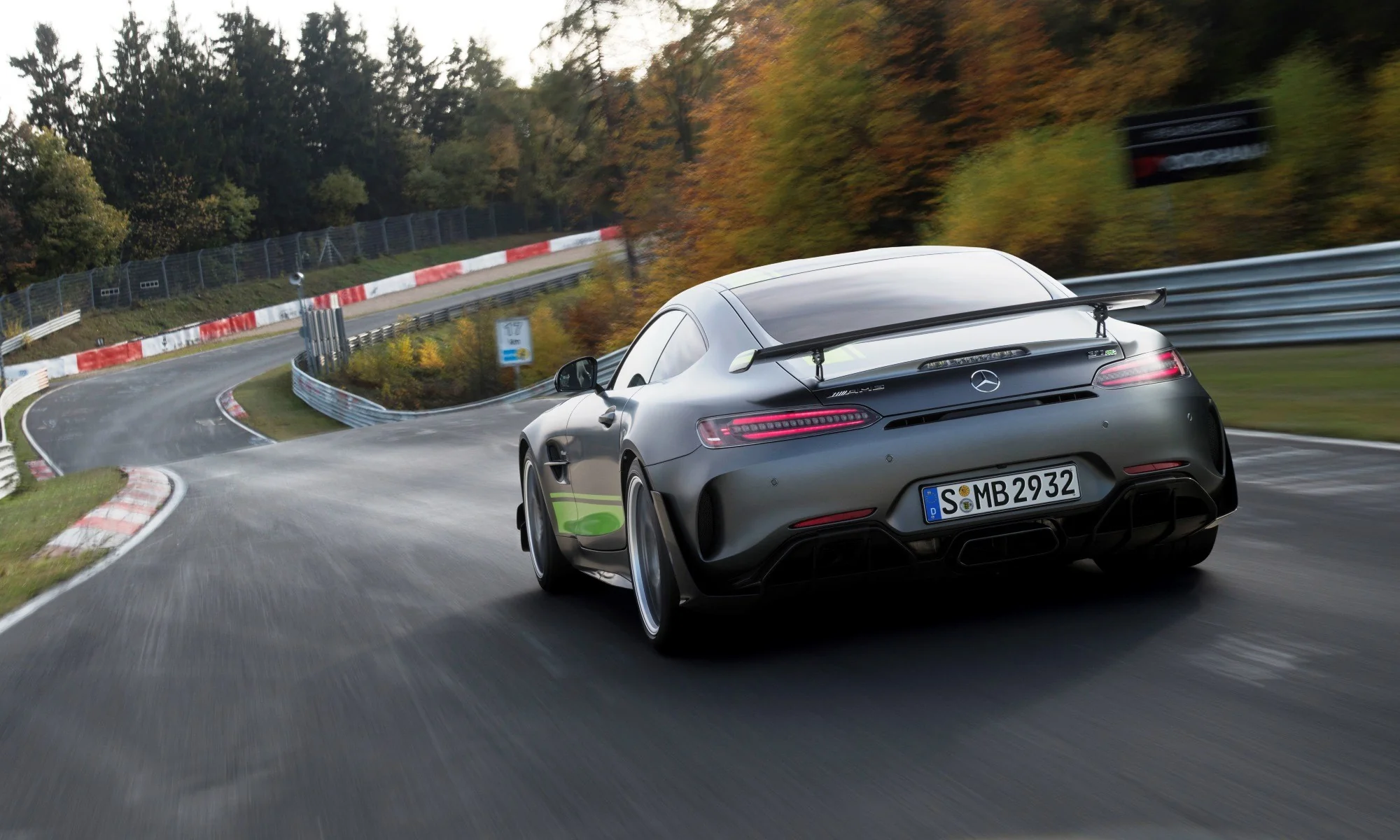 Mercedes-AMG GT R Pro