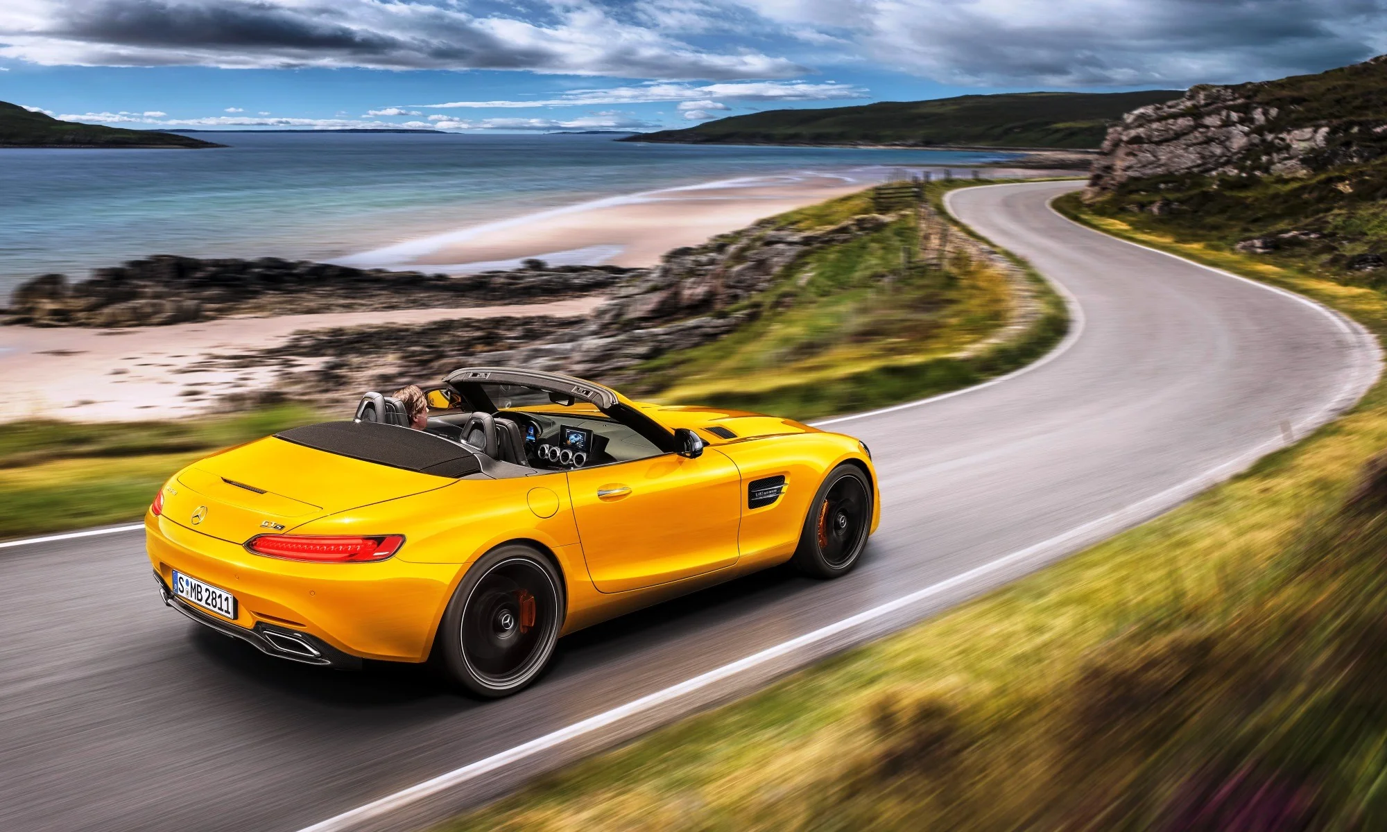 Mercedes-AMG GT S Roadster