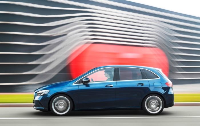 Mercedes-Benz B200 profile
