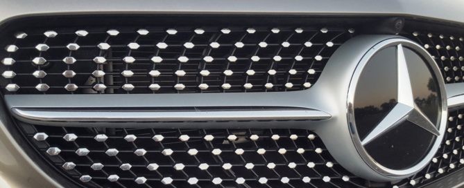 Mercedes-Benz C180 grille