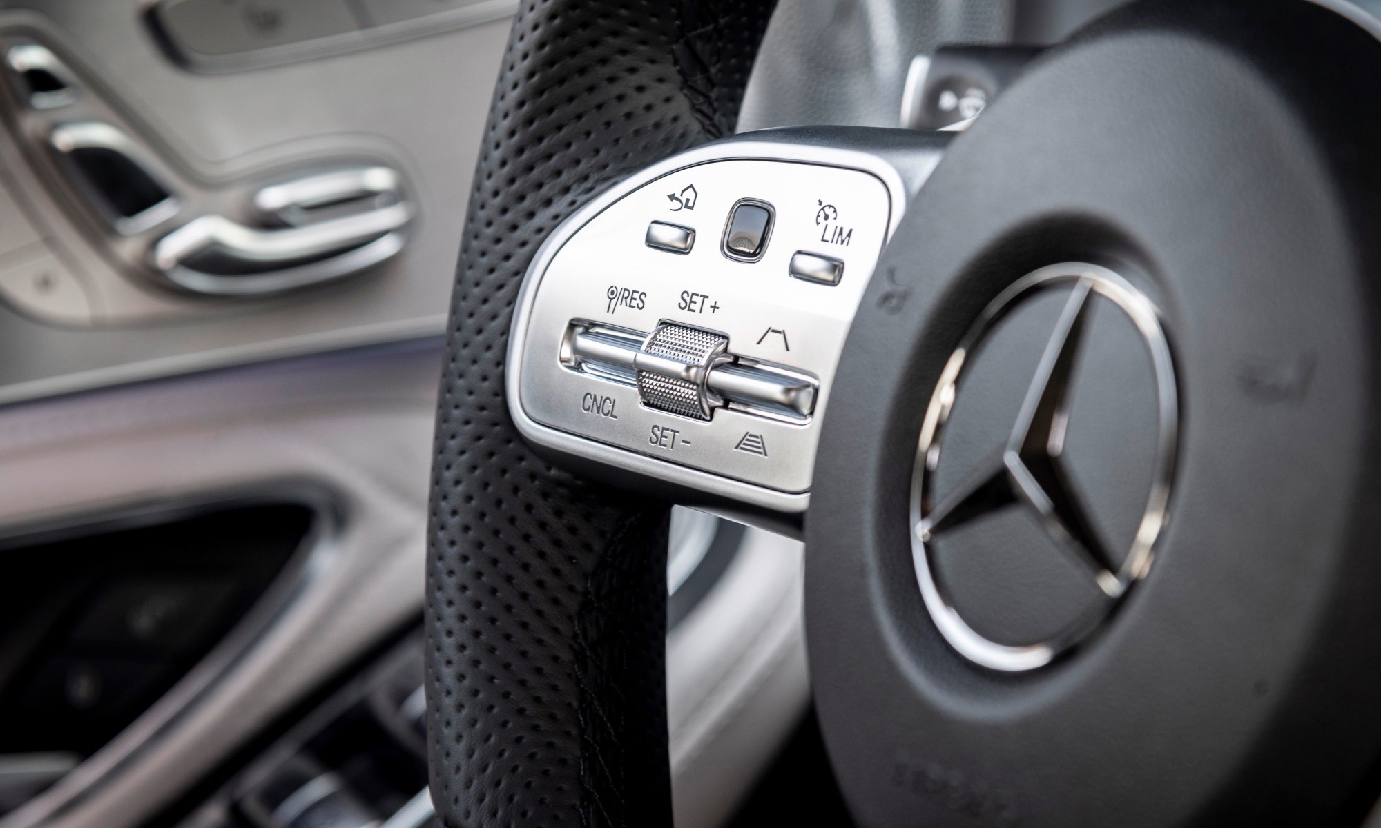 Mercedes-Benz C180 steering