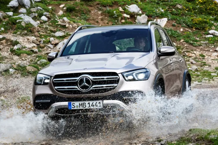 Mercedes-Benz GLE debuts