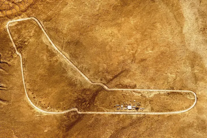 Monza in the Sahara by BMW [video]