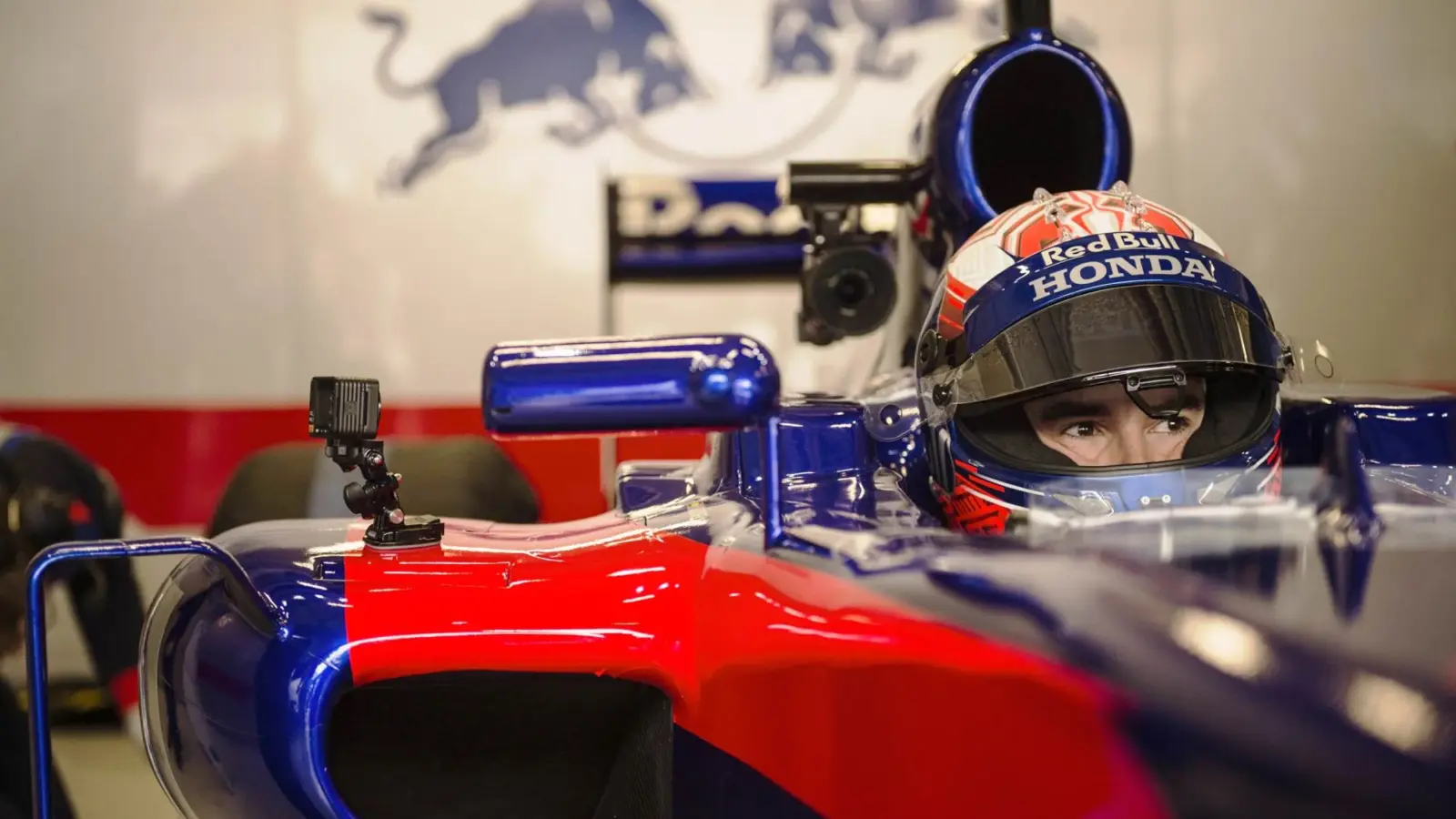 MotoGP Champion Marc Marques tests Toro Rosso F1 car [w/video]