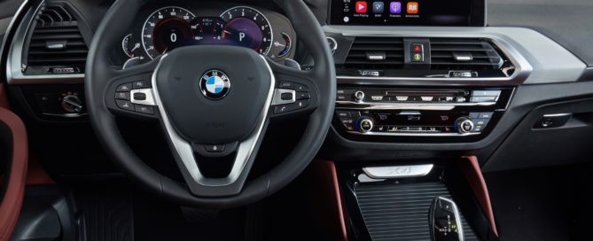 New BMW X4 interior boasts the latest generation BMW electronics