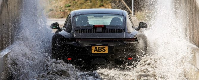 New Porsche 911 water ingress test
