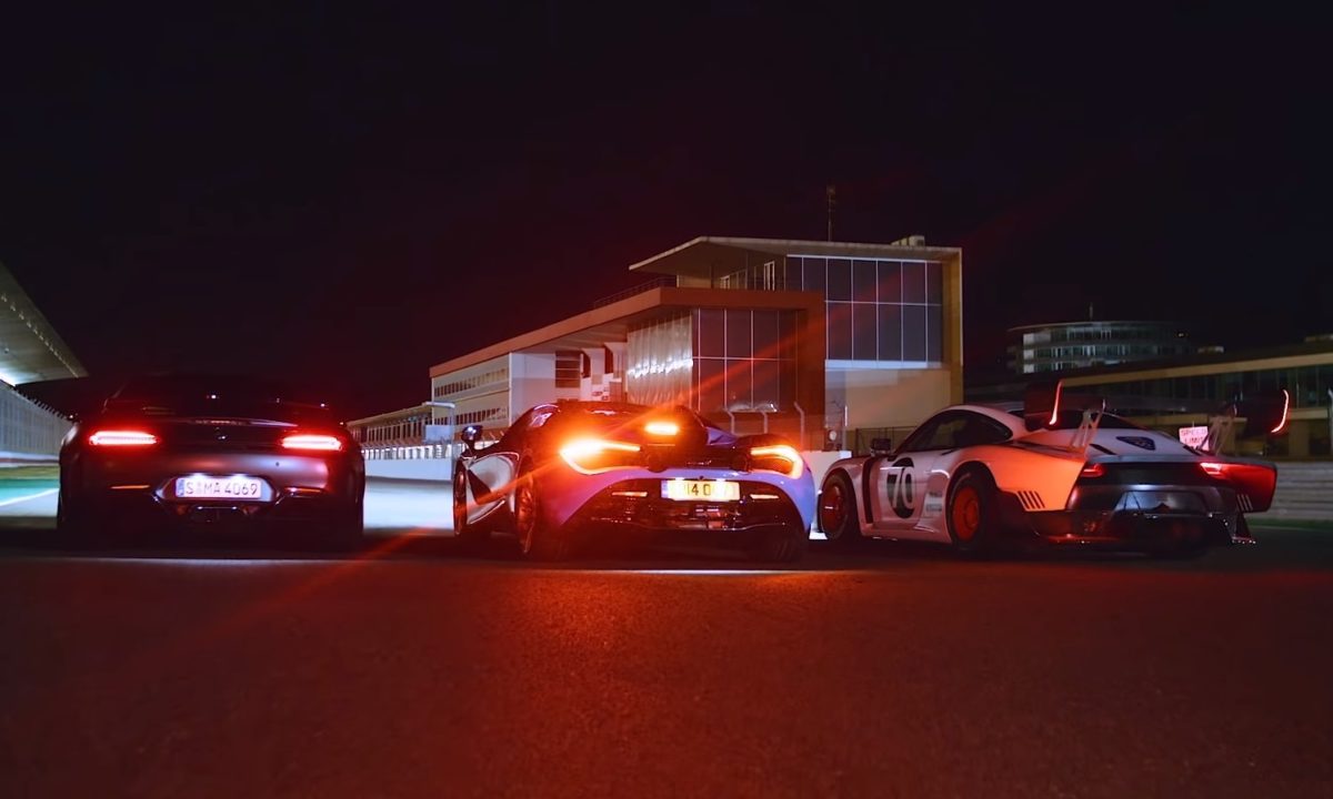 Supercar Night Drag Race Features Three Extremely Quick Cars