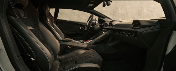 Novitec Lamborghini Huracan Evo interior