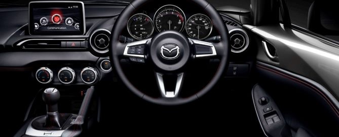 Mazda MX-5 RF interior