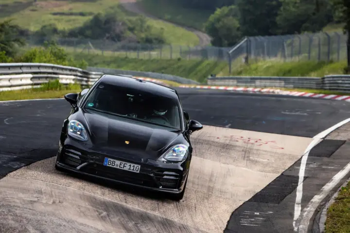 Panamera Sets A Nurburgring Lap Record [w/video]