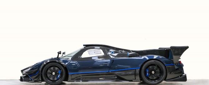 Pagani Zonda R profile