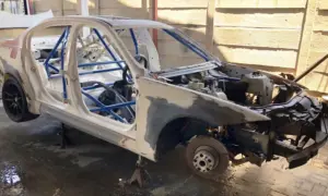 BMW 335i Racecar Build (Part 7 – Getting the paint on)