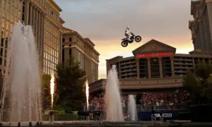 Travis Pastrana Breaks Three Evel Knievel Records in one day [videos]