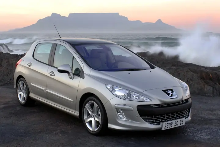 Peugeot 308 2.0 HDI Active (2012)