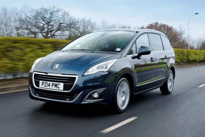 Peugeot 5008 2.0 HDi Active (2012)