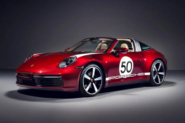 Porsche 911 Targa Heritage Design Edition [w/video]