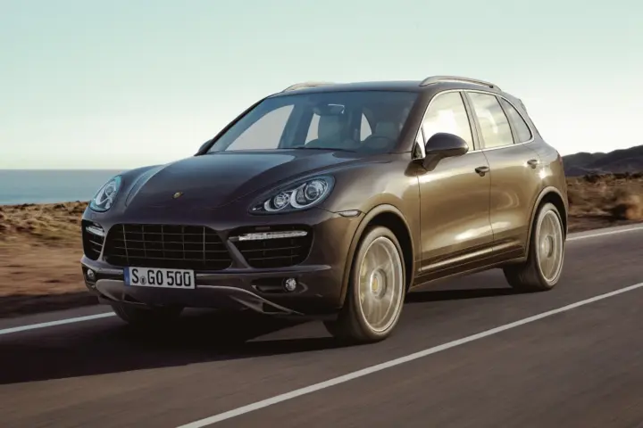 Porsche Cayenne Turbo (2012)