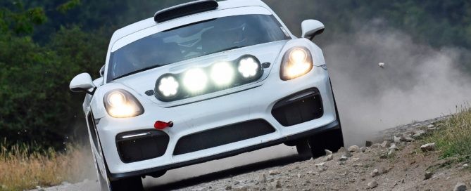 Porsche Cayman GT4 Clubsport Concept four-wheel drift