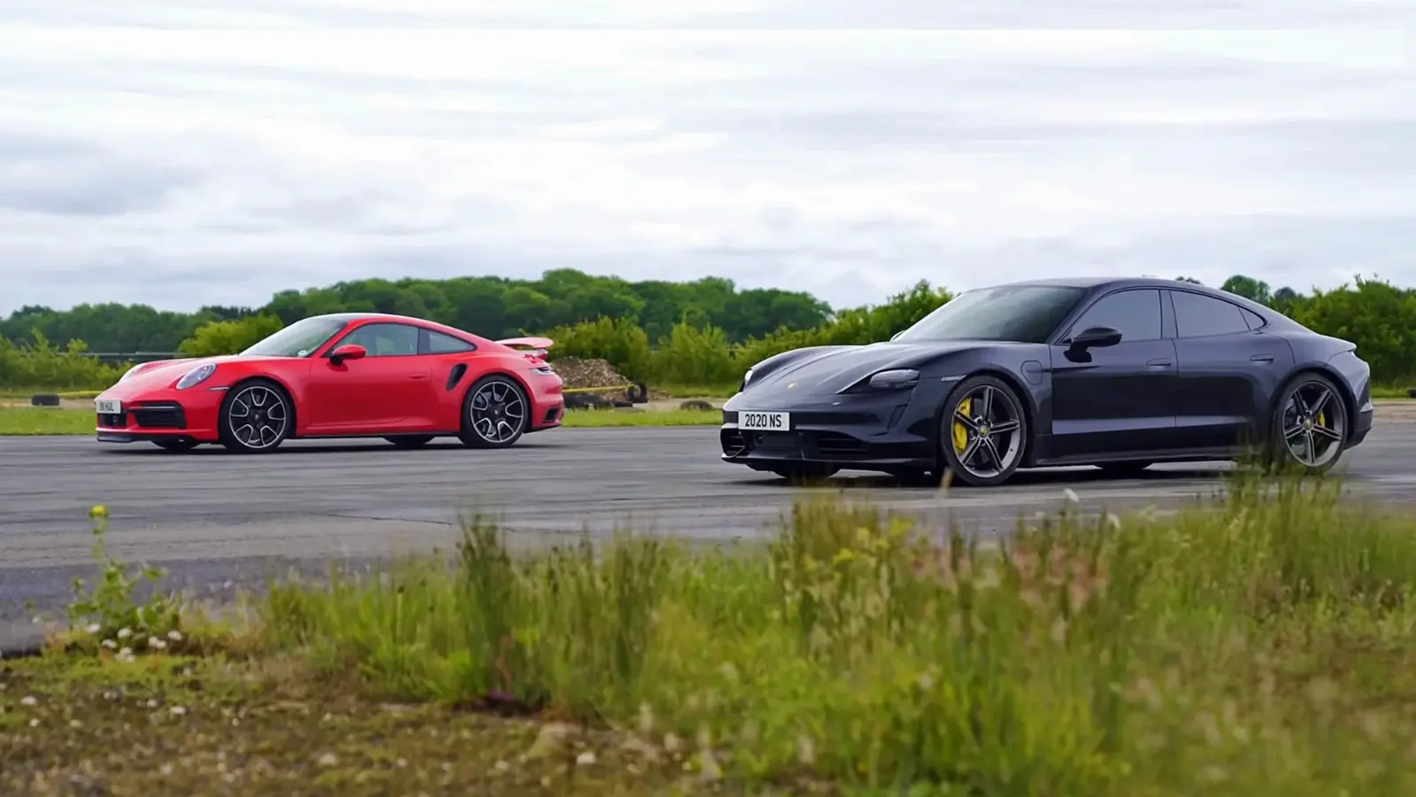 Porsche Drag Race [video]