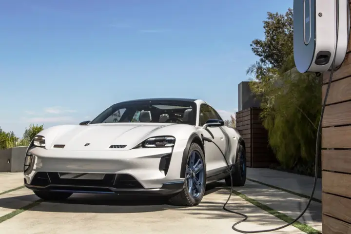 Porsche Mission E Cross Turismo Greenlighted for Production