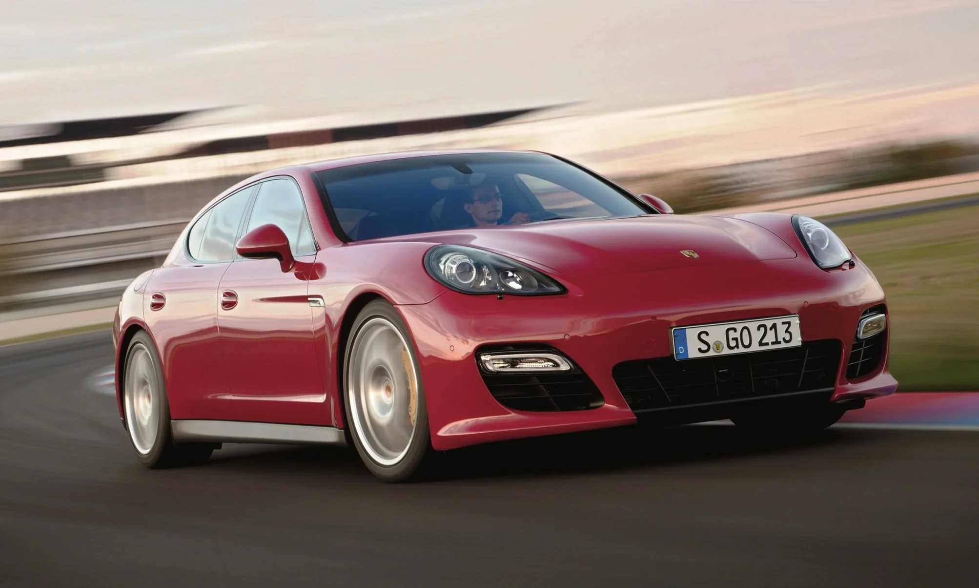 Porsche Panamera GTS PDK