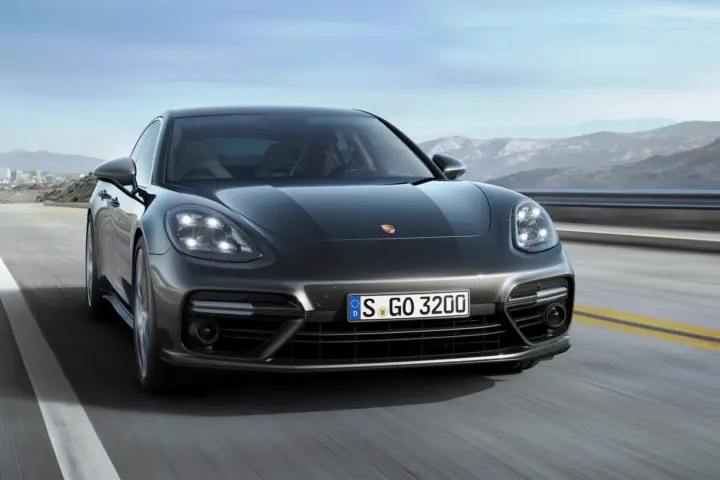 Porsche Panamera Turbo (2017)