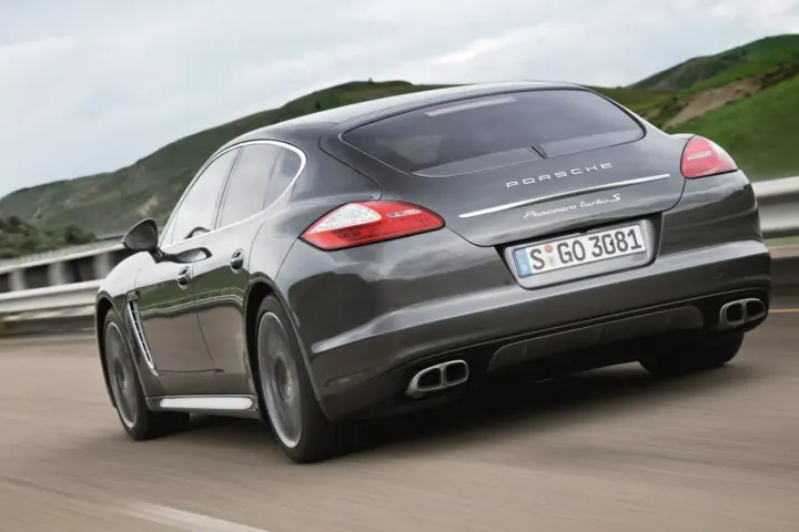 Porsche Panamera Turbo S PDK (2011)