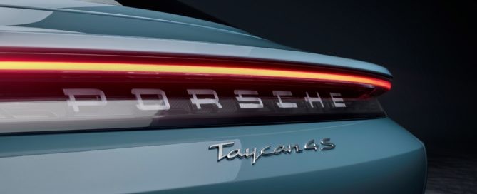 Porsche Taycan 4S badge