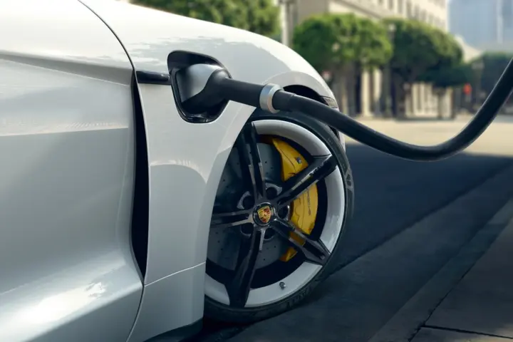 Porsche Taycan SA Pricing [w/video]
