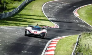 Porsche breaks Nurburgring Lap Record