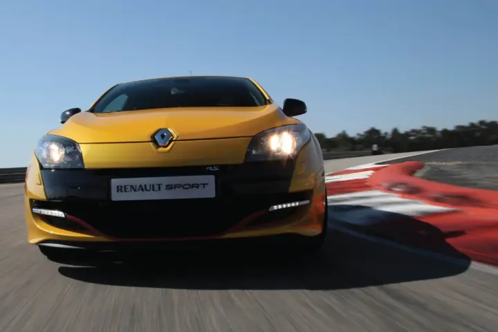 Renault Megane RS 265 Trophy (2012)