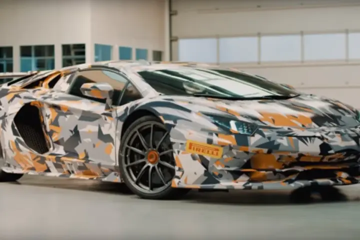 SVJ name confirmed for fastest Lamborghini Aventador [video]