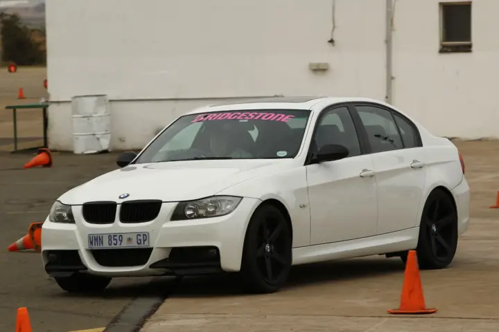 BMW 335i Racecar Build (Part 1 – This is the one)