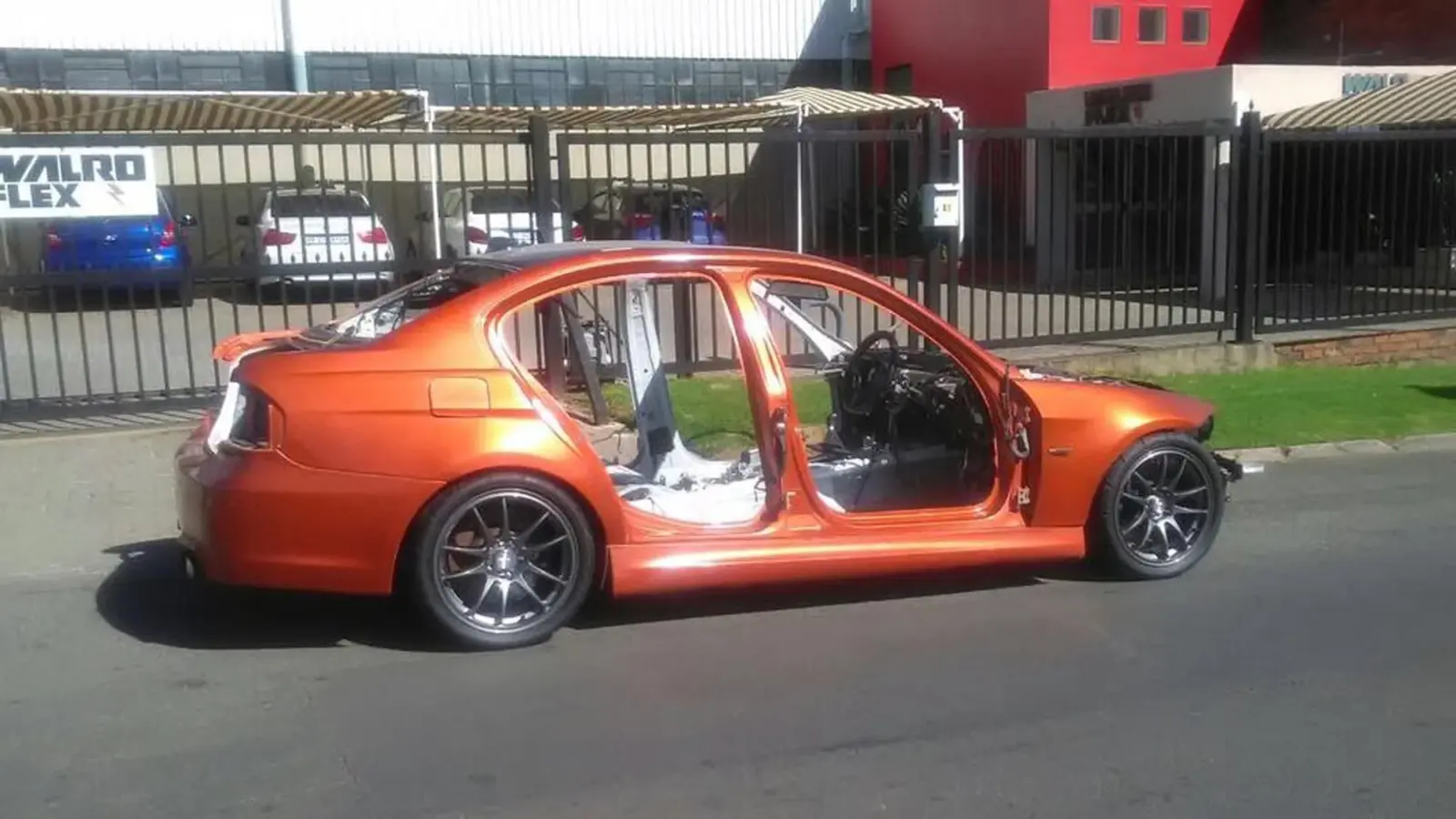 BMW 335i Racecar Build (Part 2 – Making light work of it)