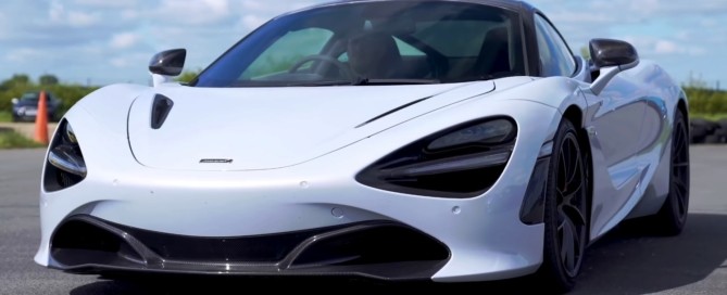 Supercar Drag Race McLaren 720S