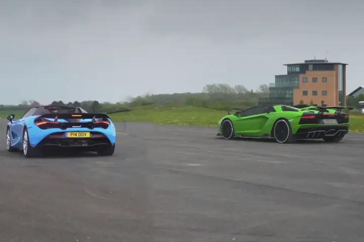 Supercar Drag Race [video]