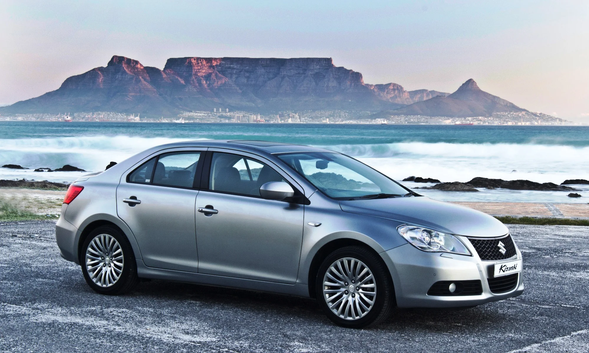 Suzuki Kizashi 2.4 SDLX CVT