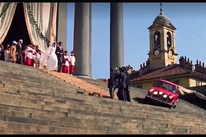The Italian Job Car Chase Scene [video]